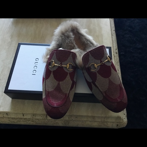 Gucci Other - Gucci Fur Slippers